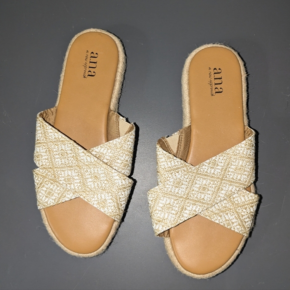 a.n.a Shoes - a.n.a.  Berkely Natural White Cross Strap Sandals Slides Espadrille Size 7M